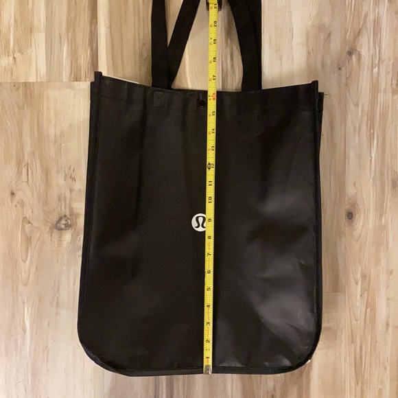 ❤️ Lululemon Large New Black and White Bag NWOT - Picture 4 of 6